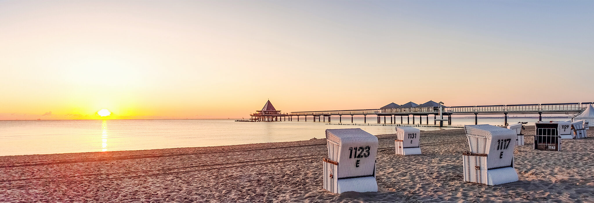 Seebrücke_Heringsdorf_Sonnenuntergang_Strandkörbe