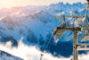 Skigebiet in Frankreich, Gondel & Bergpanorama